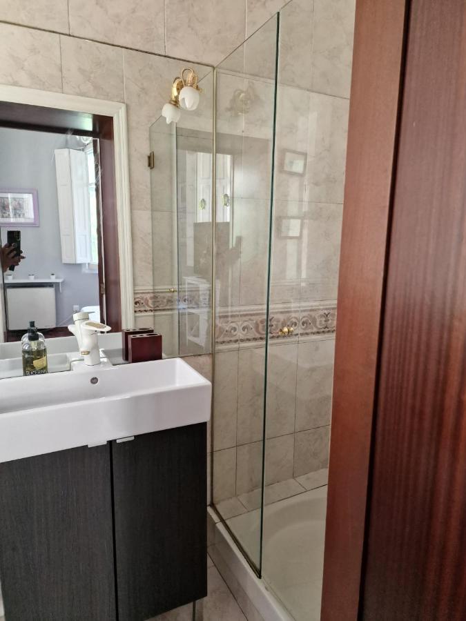 Piso 2 DORMITORIOS al lado de Playa del Orzan Corunha Exterior foto